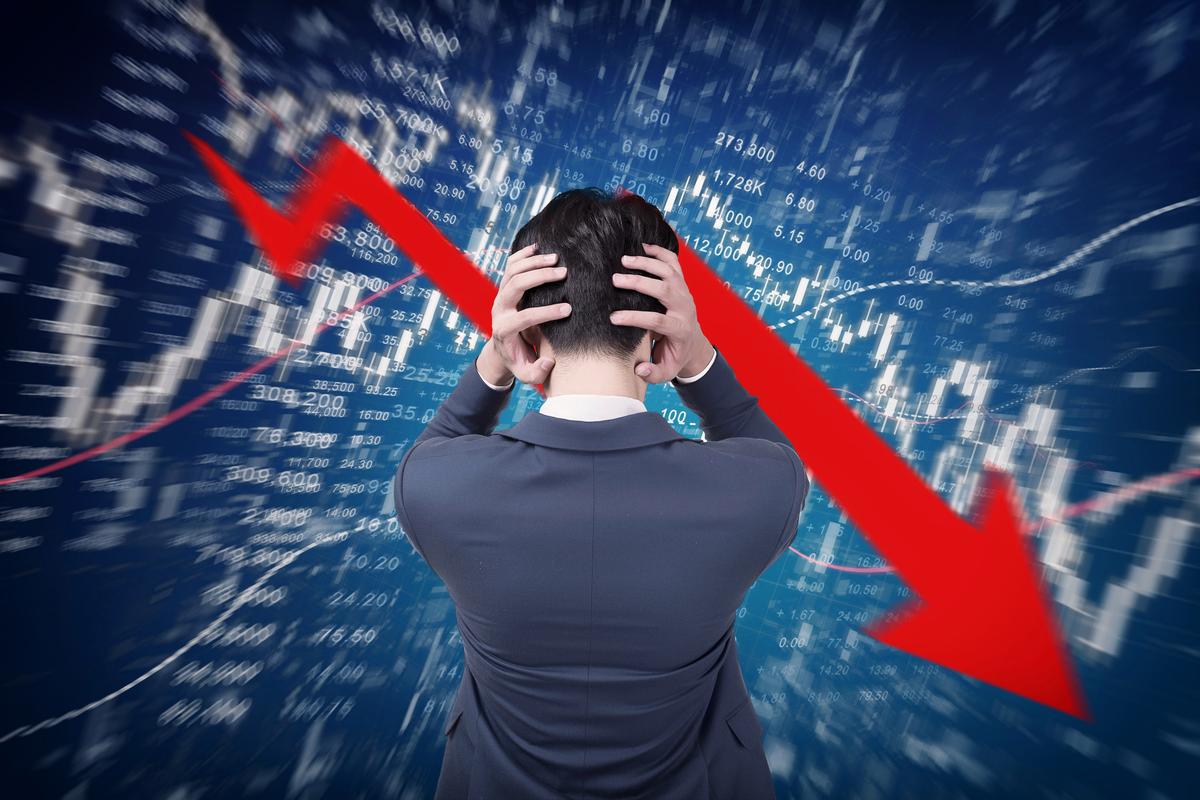 三个老头拥着躁我一晚 高清成人爽a毛片免费看
